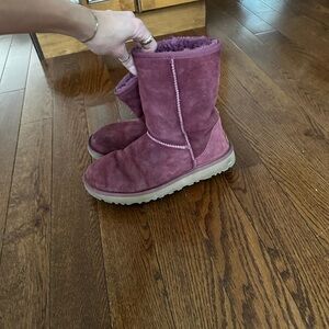 UGG Boots - Berry